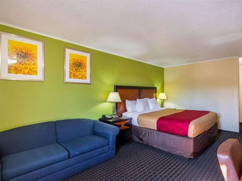 Econo Lodge Garden City Savannah Exterior foto