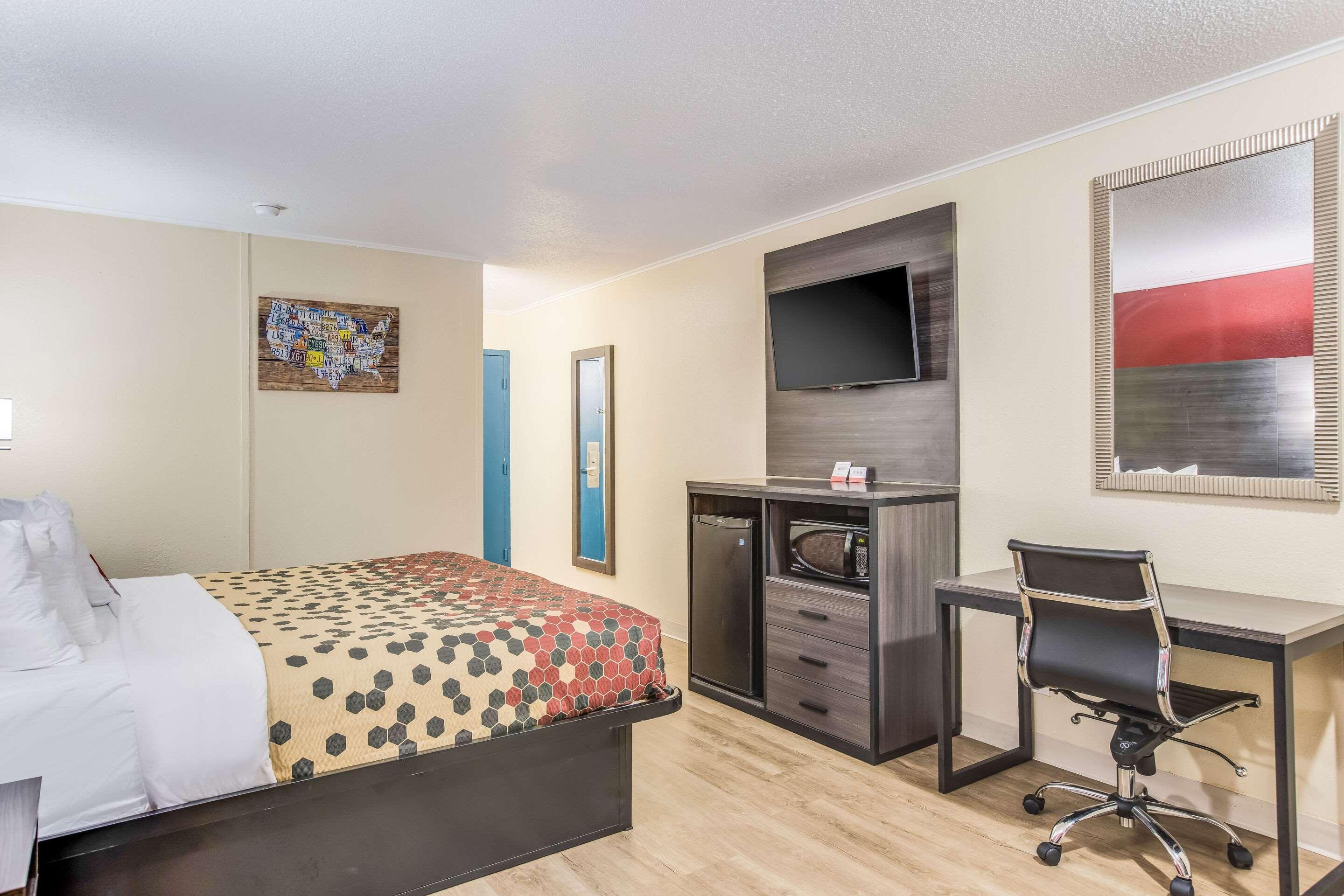 Econo Lodge Garden City Savannah Exterior foto