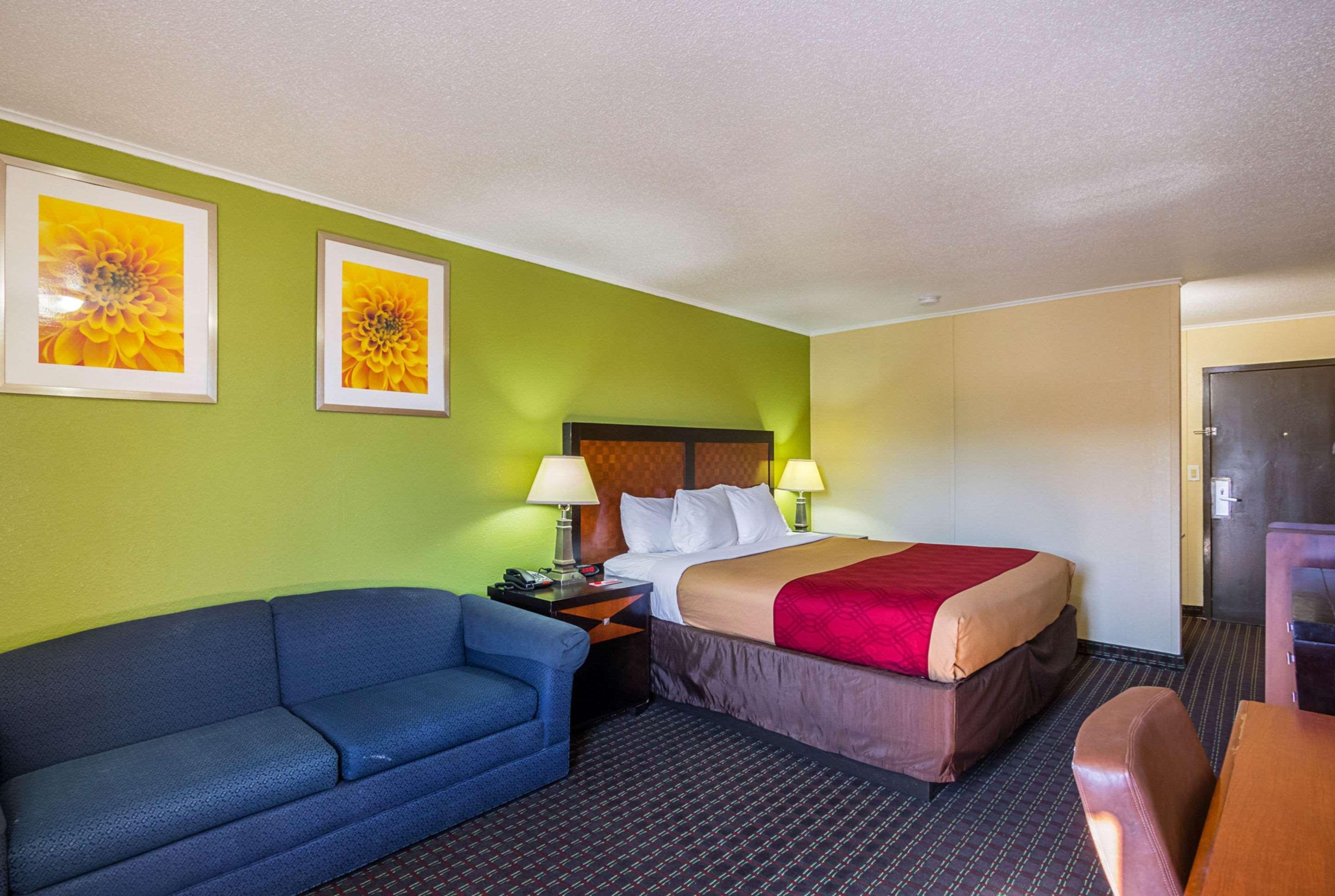 Econo Lodge Garden City Savannah Exterior foto