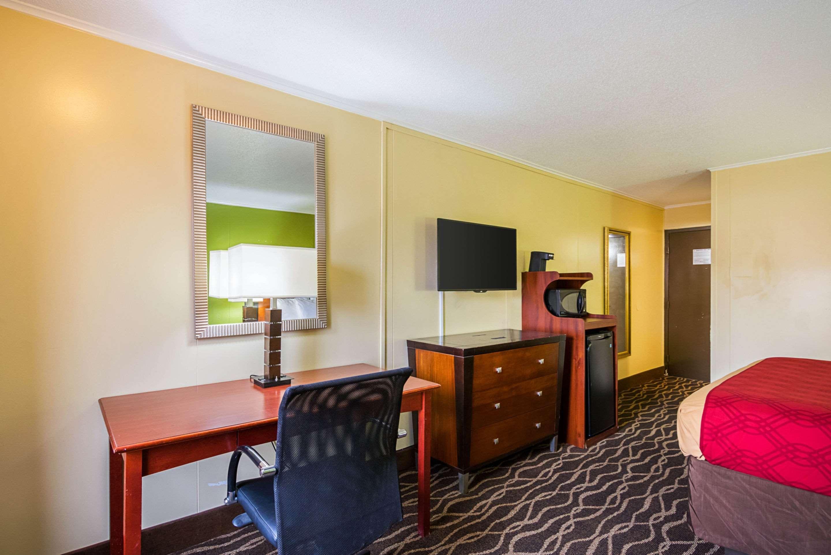 Econo Lodge Garden City Savannah Exterior foto